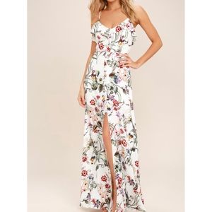 Lulus maxi dress size small